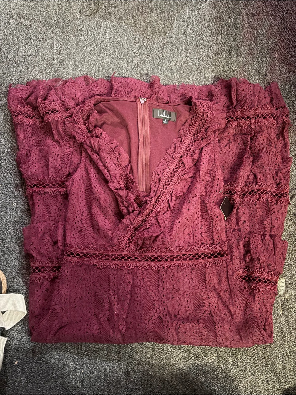 Lulu's Wine Lace V-Neck Long Sleeve Top